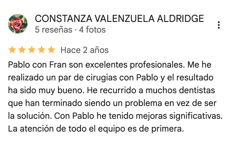 Captura de la reseña de Google de Constanza Valenzuela Aldridge