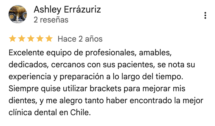 Captura de la reseña de Google de Ashley Errázuriz